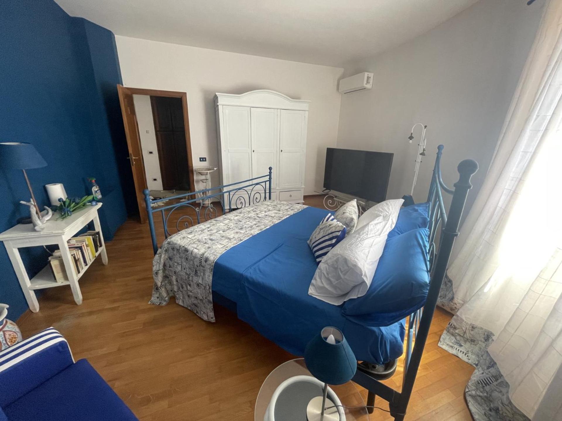 Domus Parva - Villa Con Bio-Piscina, Spa Privata E Appartamenti Panoramici Bacoli Eksteriør bilde